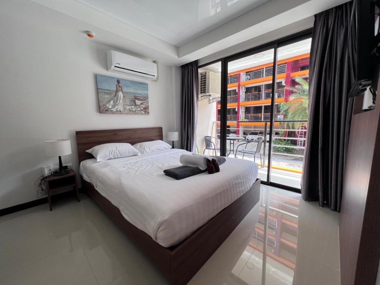 Naiharn Pearl Condo Hotel By Villacarte Nai Harn Room photo