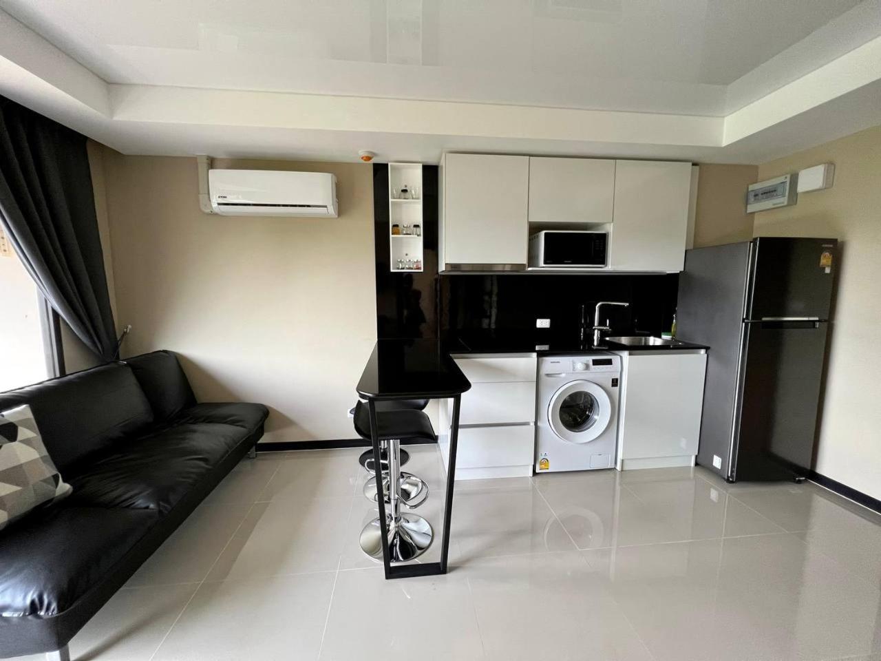 Naiharn Pearl Condo Hotel By Villacarte Nai Harn Room photo