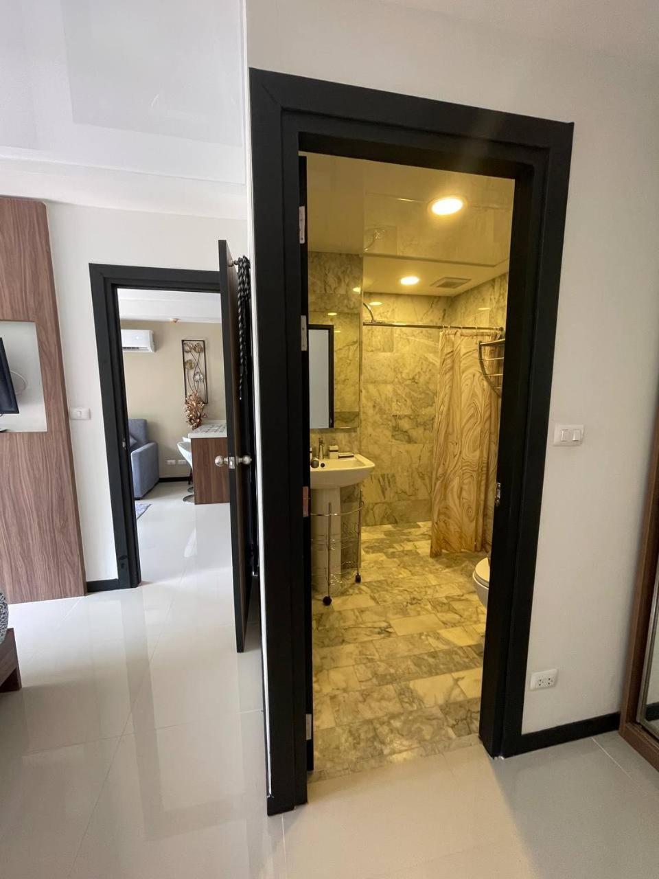 Naiharn Pearl Condo Hotel By Villacarte Nai Harn Room photo