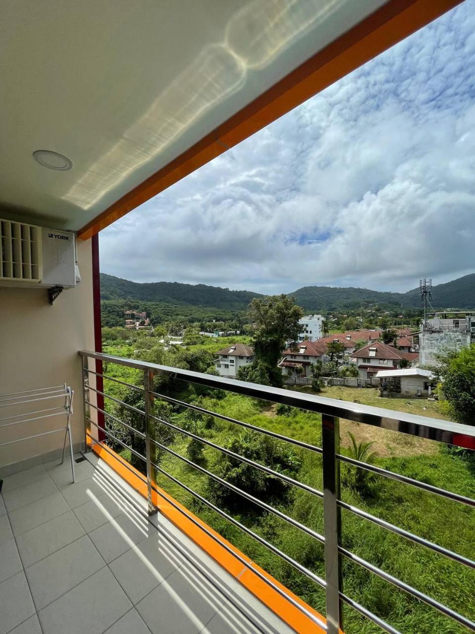 Naiharn Pearl Condo Hotel By Villacarte Nai Harn Room photo